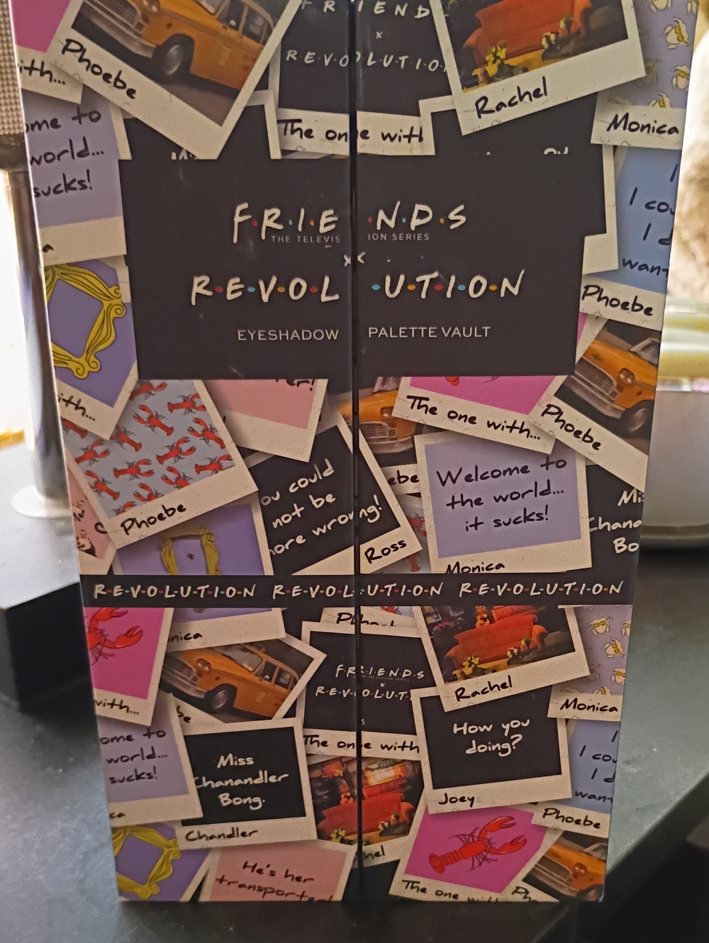 Friends Revolution Eyeshadow Vault